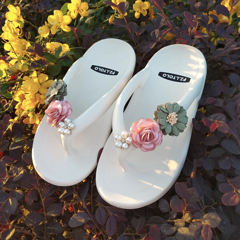 

Shoes Woman 2021 Slippers Flat Rubber Flip Flops Luxury Slides Shale Female Beach Flower Soft Hawaiian Designer Sabot Basic PU F