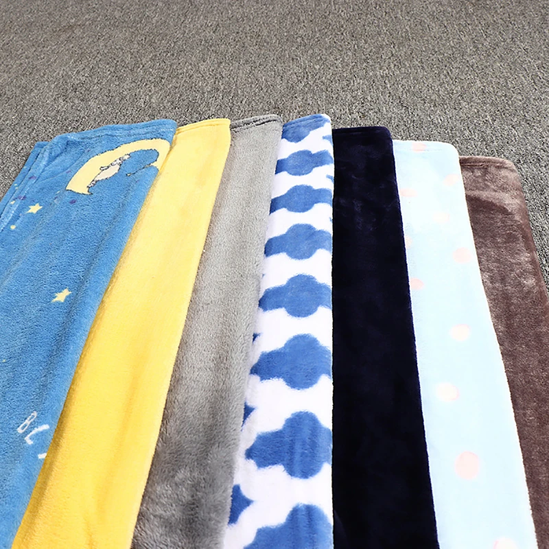 

1pc Hot Selling Pet Sleep Blanket Soft Fluffy Dog Sleep Mat Warm Pet Blanket For Puppy & Kitten Cat Supplies Random Color