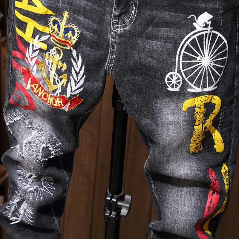 

KIOVNO Men's Ripped Pleated Jeans Pants With Patchwork Stretch Embroidery Denim Trousers For Male Streetwear