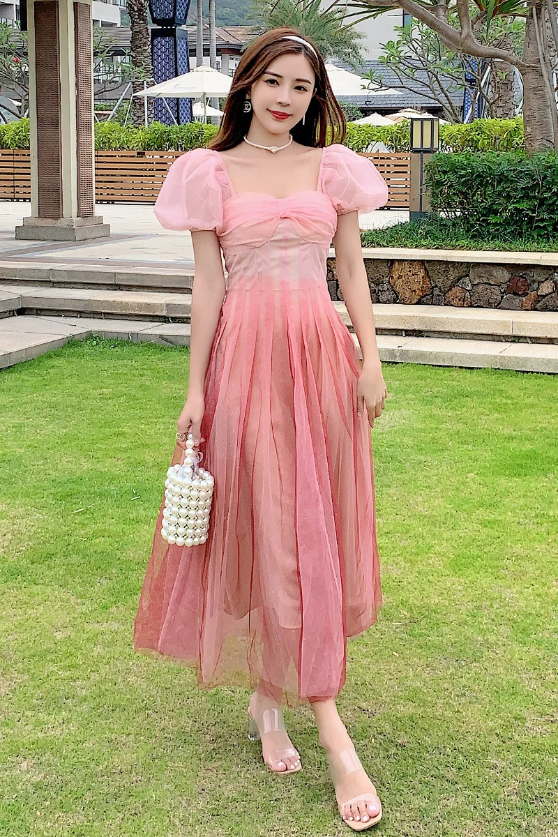 

2021 New Luxury Mesh Summer Ball Gown Dress Fashion Designer Women Square Collar Bright Pink Sleeve Holiday Party Long Dress