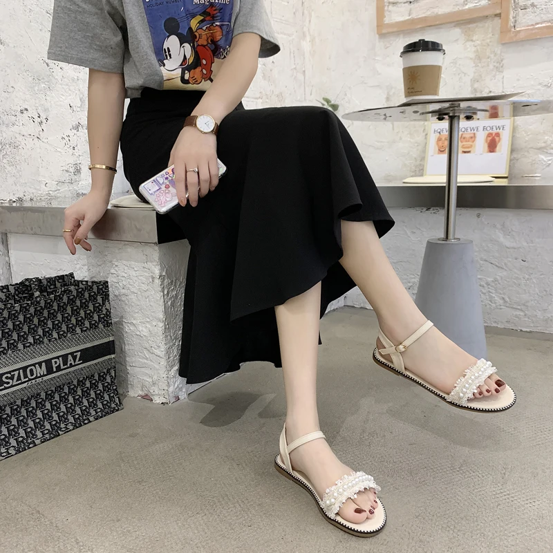 

Black Flats Sandals Women 2021 Summer Female Bukle Strap Beach Shoes Ladies Fashion Gladiator Beige Casual Slippers