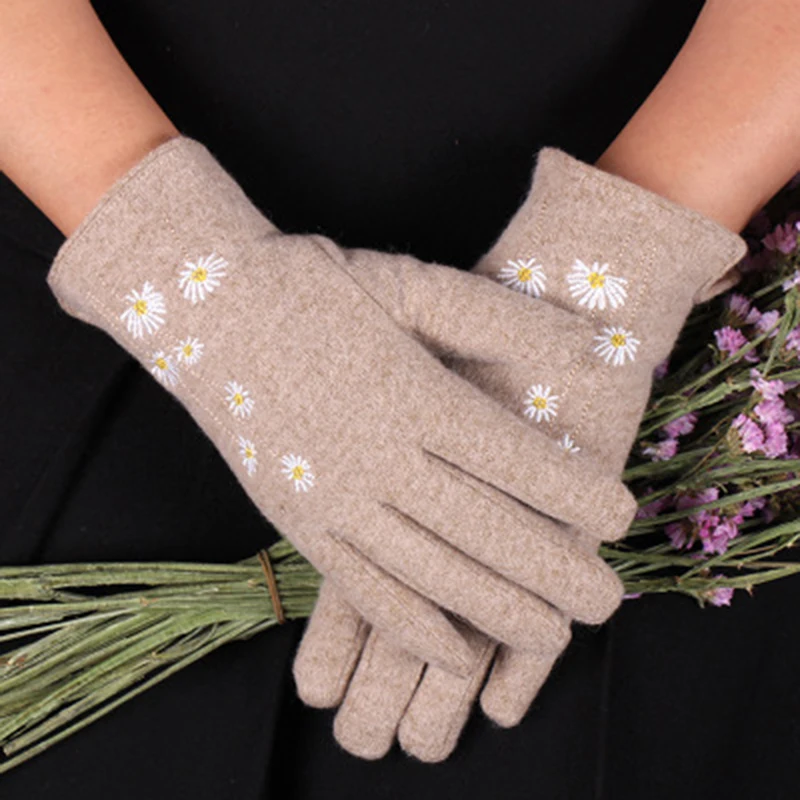 Модные шерстяные бархатные плотные теплые перчатки с вышитыми цветами для езды