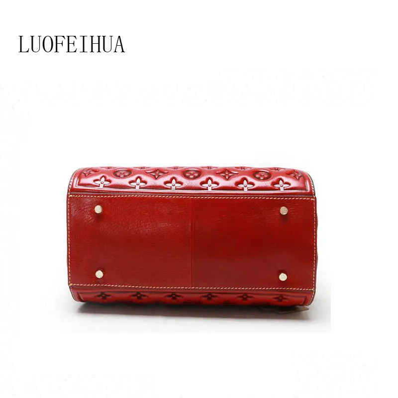 Genuine Leather women bags for 2019 new national wind layer leather handbag Embossed shoulder bag pillow | Багаж и сумки
