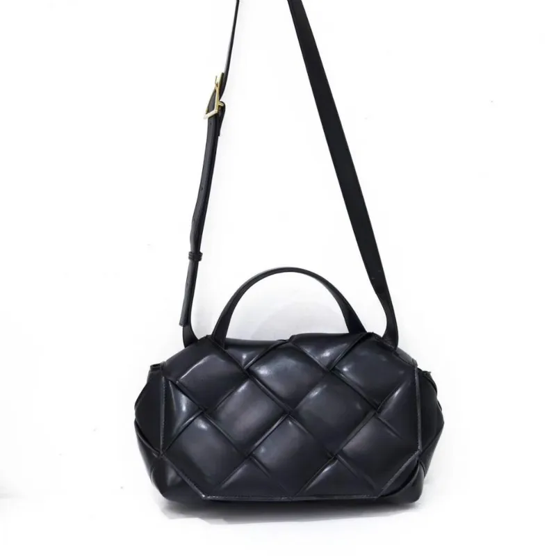

New Design Bag For Women Woven Faux Leather Padded Bread Shoulder Bags With Triangular Buckle Luxury Handbags Lady Messenger Bag