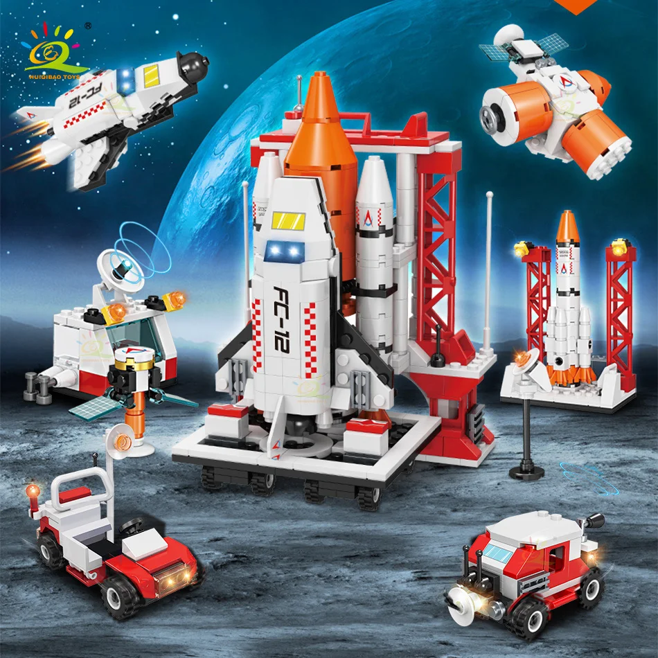 

HUIQIBAO 667Pcs City 8IN1 Space Launch Center Building Blocks Children DIY Astronaut Spacecraft Lander Lunar Rover Bricks Toys