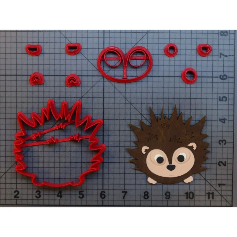 Детский праздничный торт с фонданом украшения идея милые животные в виде Ёжика 3D