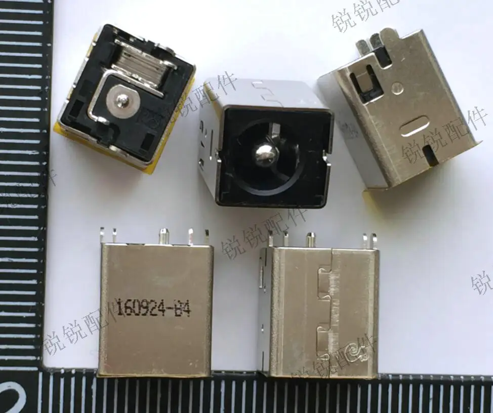 

For DELL For HP laptop is 5.5 * 2.5 DCPower socket all-in-one charging mouth female connector connecto