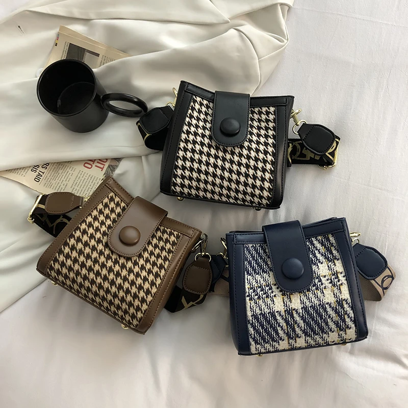 

Новая Оригинальная дизайнерская модная решетчатая сумка-мессенджер, женская сумка через плечо, квадратная сумка, сумка для подмышек