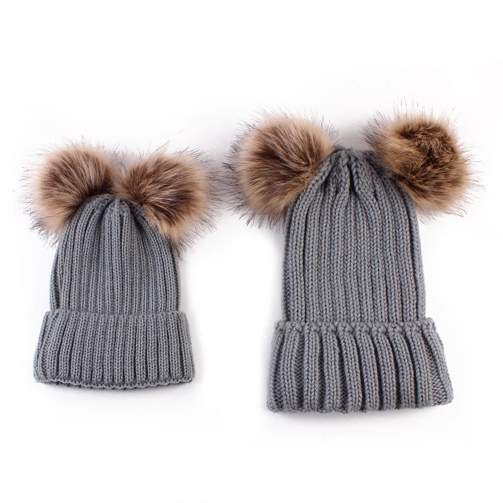 

2020 New 2PCS/set Mom Mother+Baby Knit Poms Bobble Hat Kids Girls Boys Winter Warm Beanie Hats Accessories