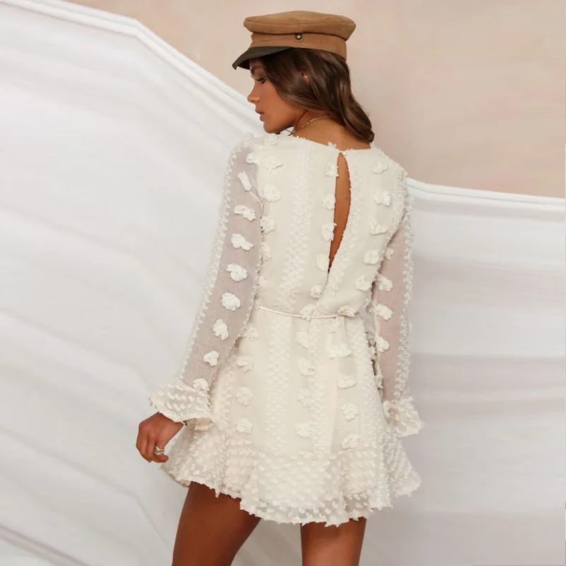 BacklakeGirls черные и белые Коктейльные мини платья трапециевидной формы с круглым