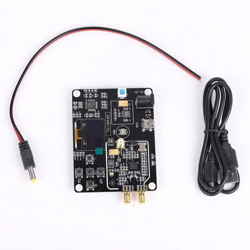 

Signal Generator Module 35M-4.4GHz RF Signal Source Frequency Synthesizer ADF4351 Development Board