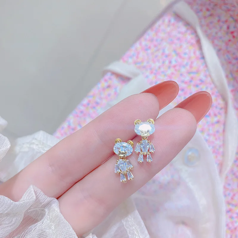 

Блестящие циркониевые серьги с микро-инкрустацией в виде медведя, Супер милые, компактные и изысканные серьги с настоящим золотым покрытие...