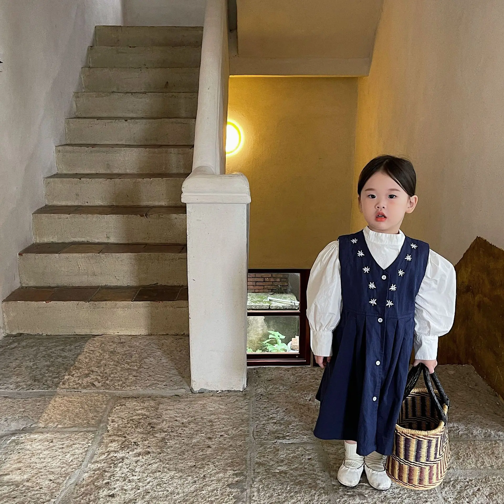 

2021 Autumn Middle And Small Children's Dress Korean Vintage Embroidered Flower Vest Skirt
