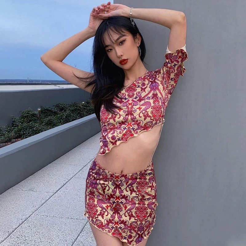 

Tossy Printed 2 Piece Set Women One-shoulder Top And Mini Skirt Sets Sexy Backless Vacation Paisley Dress Summer Outfits Fashion