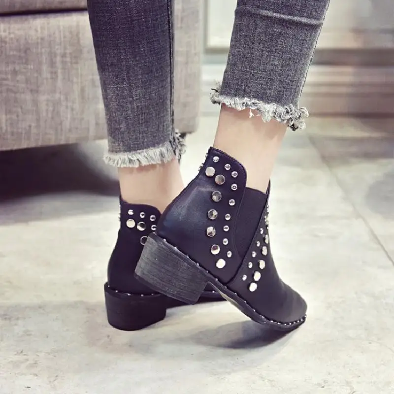 Женские ботинки Мартенс повседневные кожаные Ботинки на каблуке с острым носком