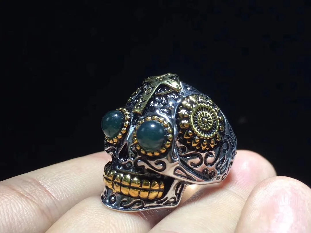Подлинное кольцо синего янтаря мужское с черепом и изменяемым размером