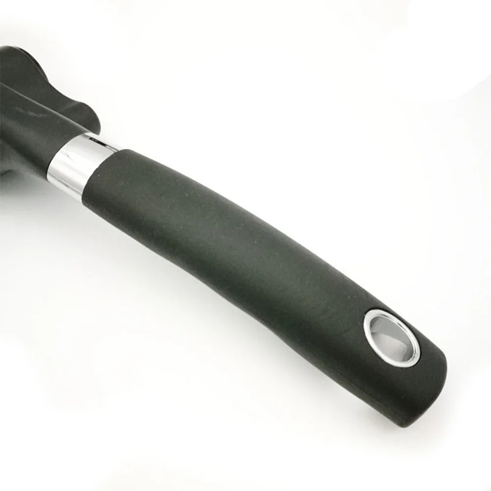 

Kitchen,Dining & Bar