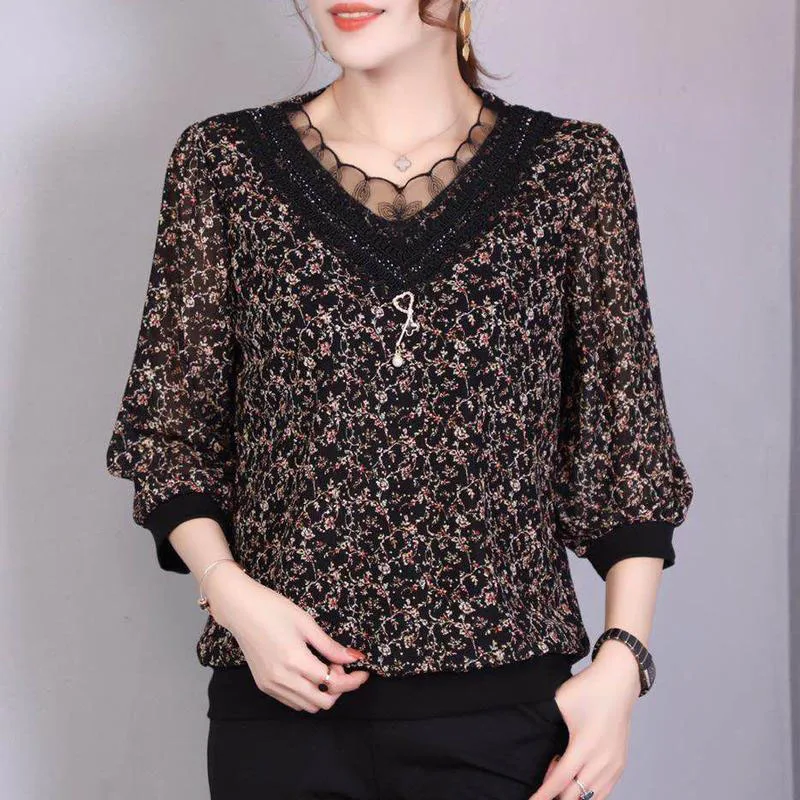 

Women Spring Summer Style Chiffon Blouses Shirts Lady Casual Half Sleeve V-Neck Polka Dot Chiffon Blusas Tops RR0065