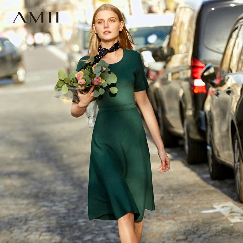 Женское трикотажное платье трапеция Amii минималистичное элегантное однотонное