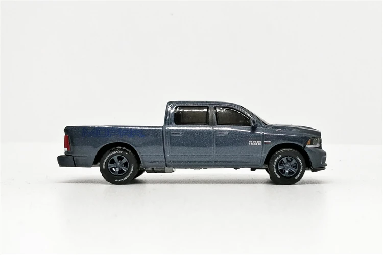 Greenlight 1: 64 Dodge Ram 1500 спортивный пикап Синий литой под давлением модель автомобиля без коробки