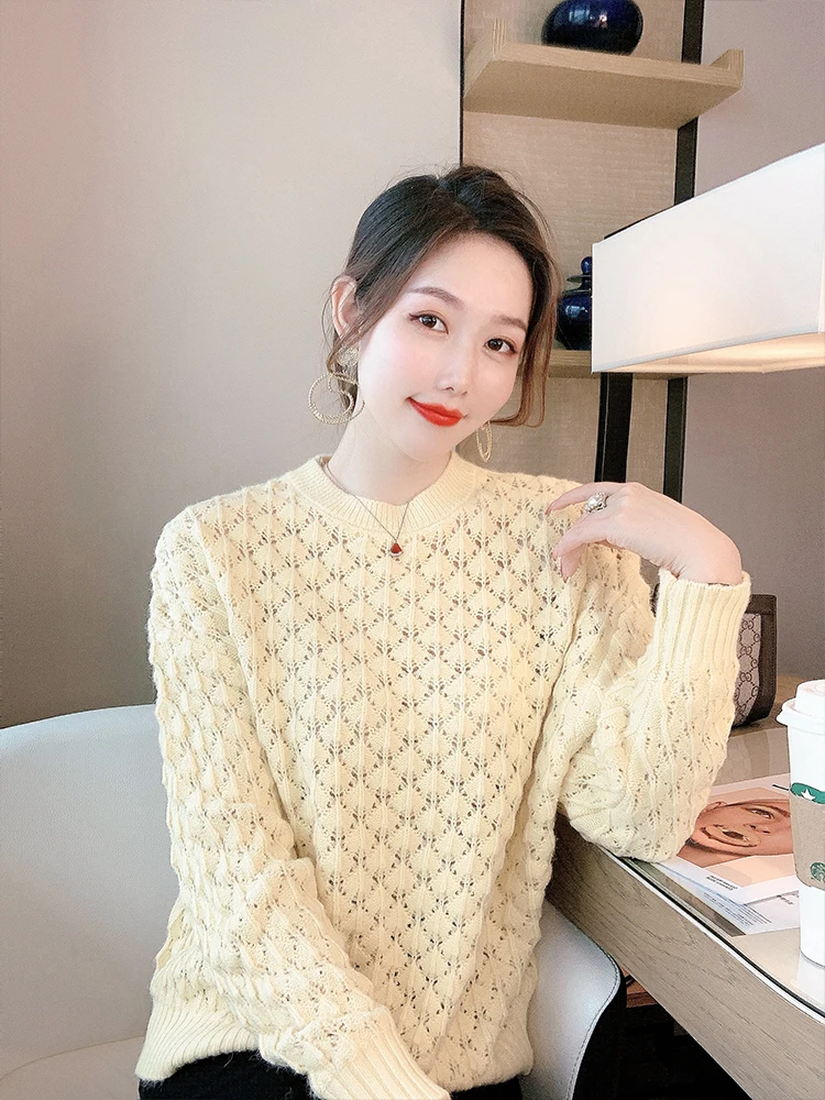 

hollow out T-shirt women's autumn winter 2020 new half high crew neck thin top with loose underlay