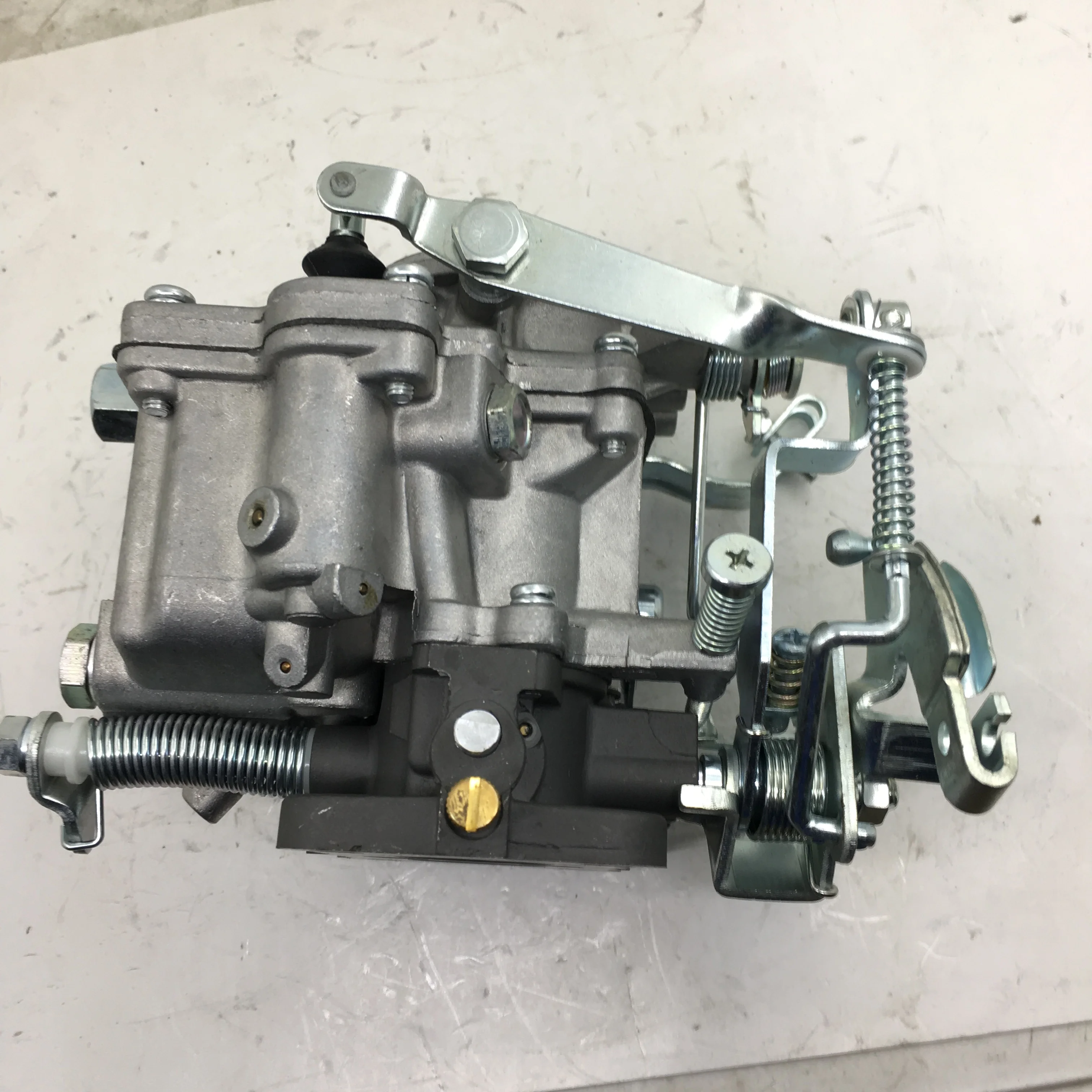 Карбюратор sherryберга КАРБЮРАТОР подходит для Toyota Corolla 3K 4K 1968-78 21100-24034 21100-24035 vergazer