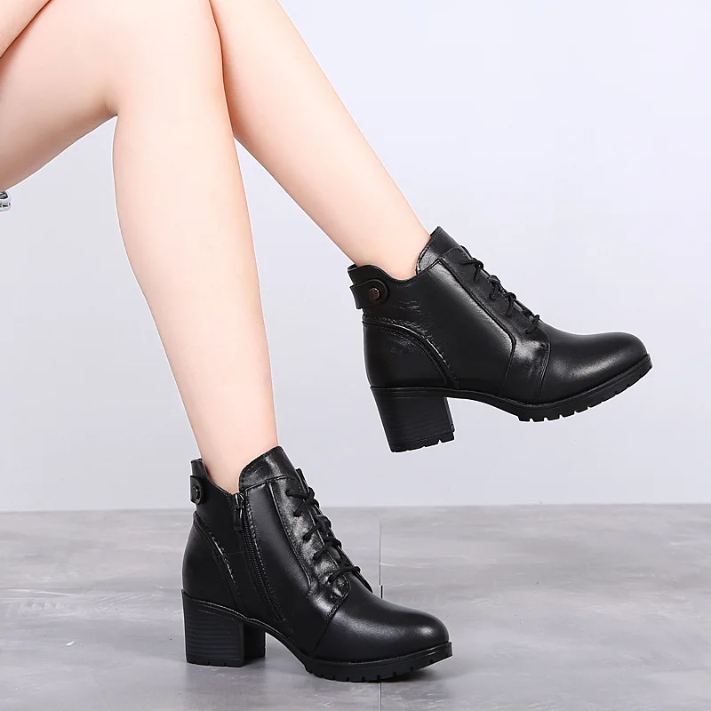

2020 genuine leather boots women round toe wool keep warm snow boots classic ladies high heels shoes plush ankle boots