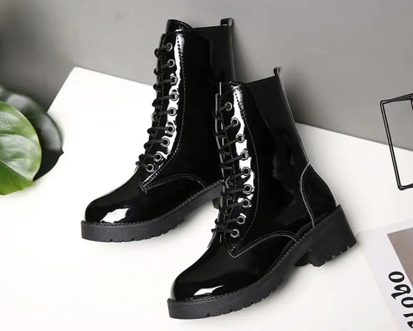 Новинка 2018 года Зимние ботинки Ботинки Martin с высоким берцем на массивном каблуке