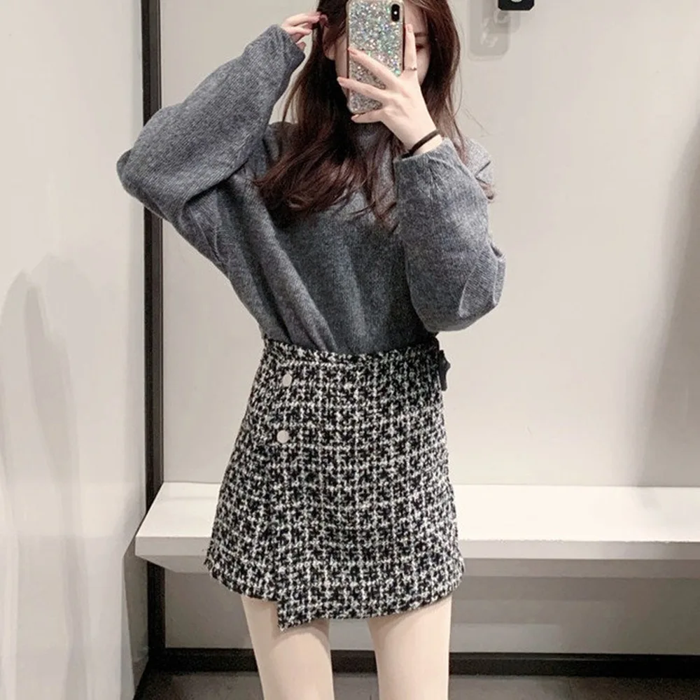 Женская короткая юбка комплект с вышивкой черная клетчатая пикантная для