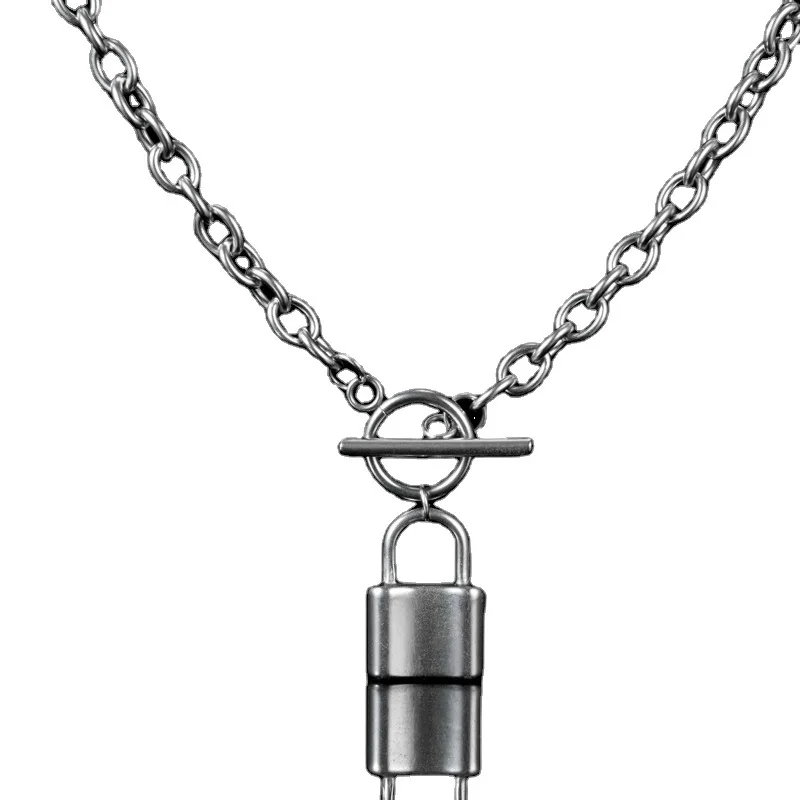 

Fashion Trend Personality Lock Retro Creative Necklace Round Necklace Style Simple Punk Style Clavicle Chain Female