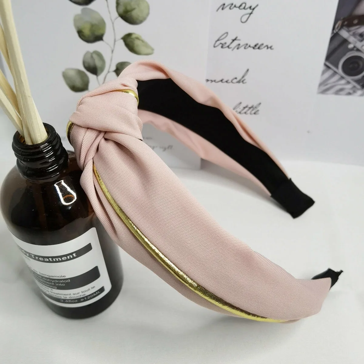 

2021 New Fashion Simple Wild Sweet Retro Large HairBand Hair Accessories Face Wash Makeup Exercise Essential Green White Black