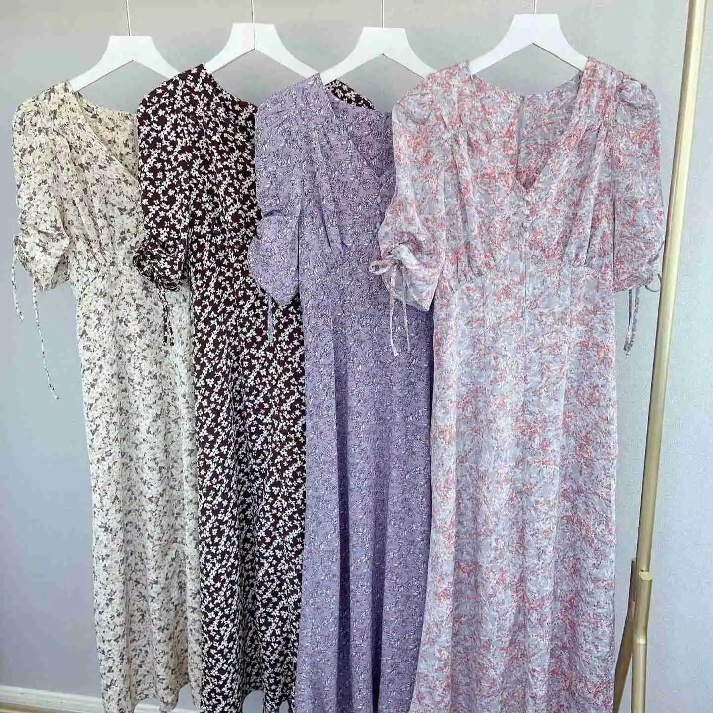 

women's V-neck tight dress, small print spring and summer, short sleeves, Japanese style, 2021