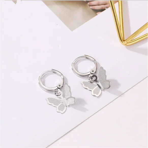 ed1613 European and American foreign trade new net red earrings fashion sweet girl big-name frosted butterfly wild simple wind e 