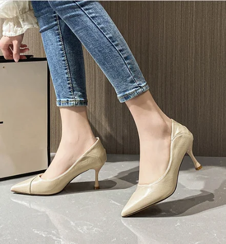 

New style European American style half Baotou sandals summer with fine heel and sharp leather buckle one button with e01