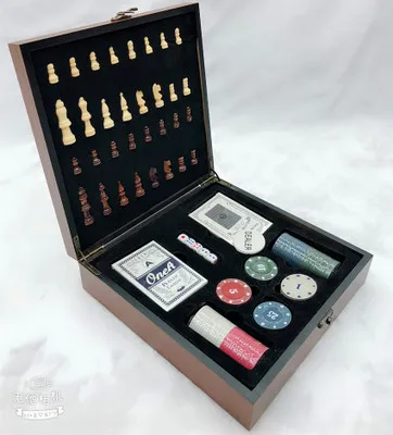 

2021 Beginner Wooden Chess 4g Chips Die Set