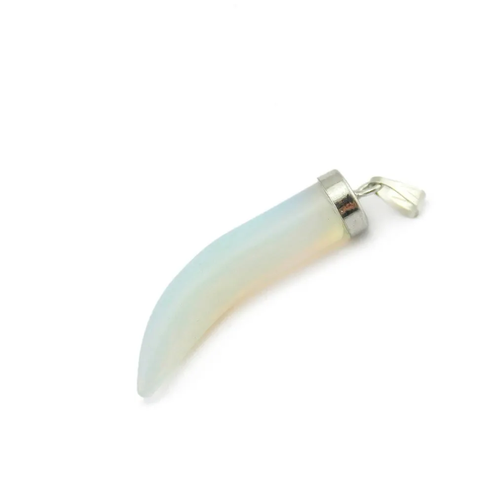 Кулон волчий зуб из натурального кристалла медный сплав висячая голова