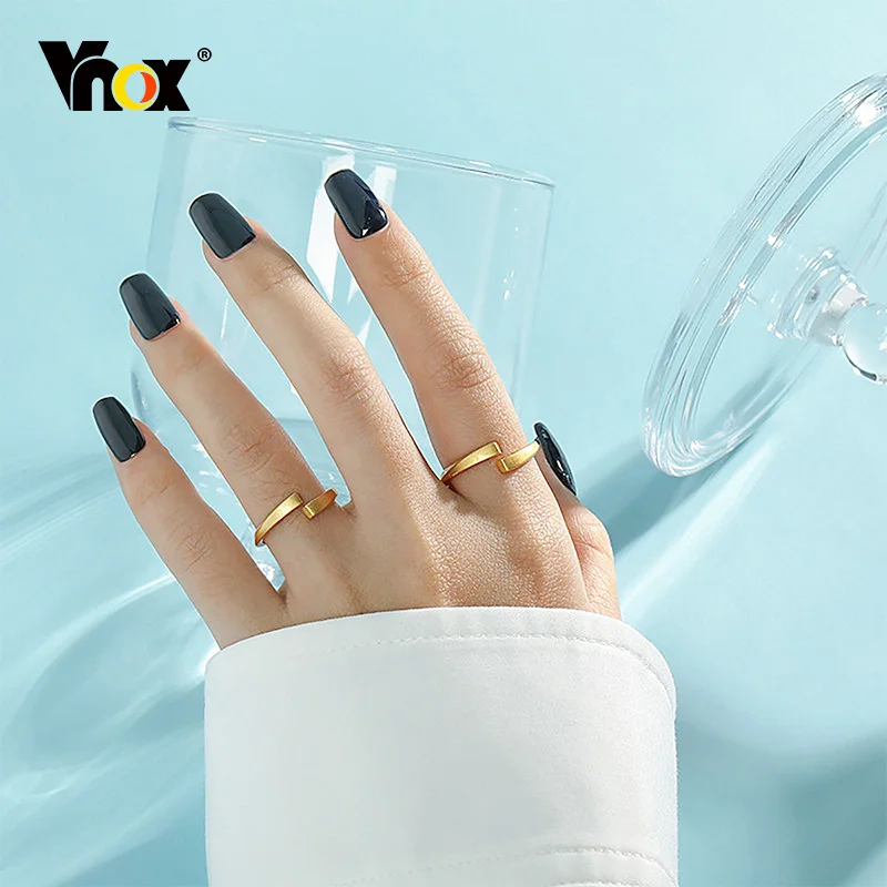 

Vnox Gold Tone Wrap Rings for Women Street Party Jewelry, Minimalist Metal Wedding Band, Simple Female Lady Finger Jewelry