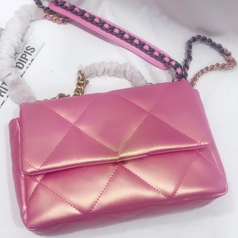 

Женская классическая сумка на плечо, мягкая вместительная блестящая сумка на цепочке, роскошный модный роскошный саквояж на плечо