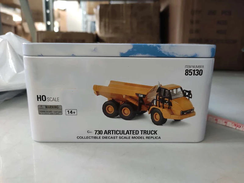 

1/87 Engineering Vehicle Models 730 Articulated Truck HO Diecast 55130 Car Model with Metal Box for Kid Children Holiday Gift