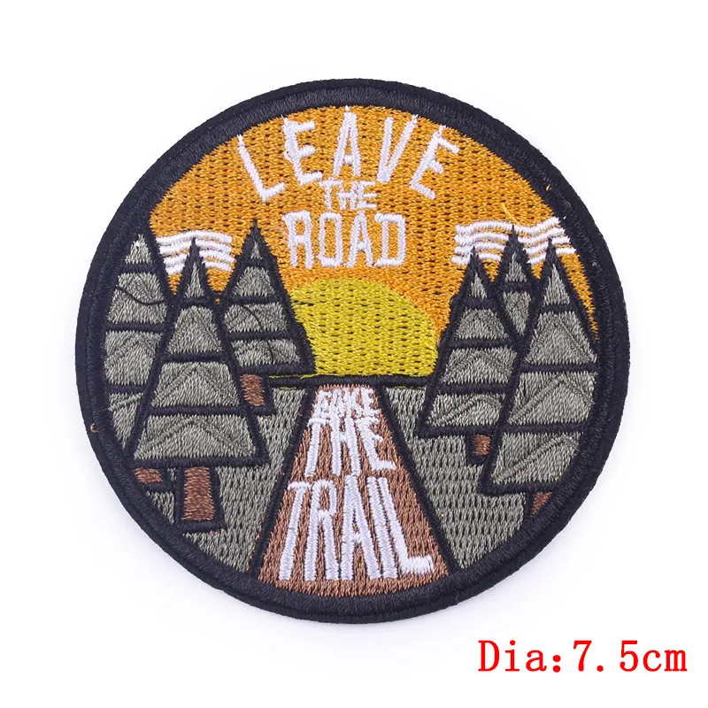 Нашивка с вышивкой для одежды путешествий на открытом воздухе леса пустыни горы |