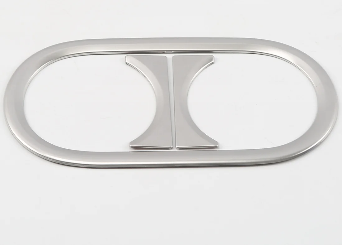 

Automobile rear row stainless steel water cup frame interior armrest panel frame For Volkswagen T-ROC T ROC 2018