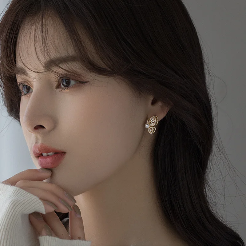 

2021New Fashion Cute Gold Color Butterfly Earring for Women Earring Gifts Jewelry Premium Luxury Marble Zircon Earrings Boho