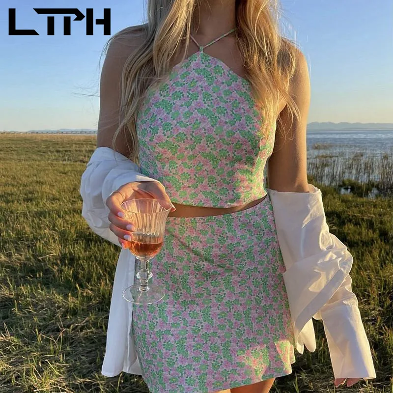 

LTPH floral camisole short sleeveless tops sexy halter neck top Backless fashion hollow strap tank top women 2021 summer new