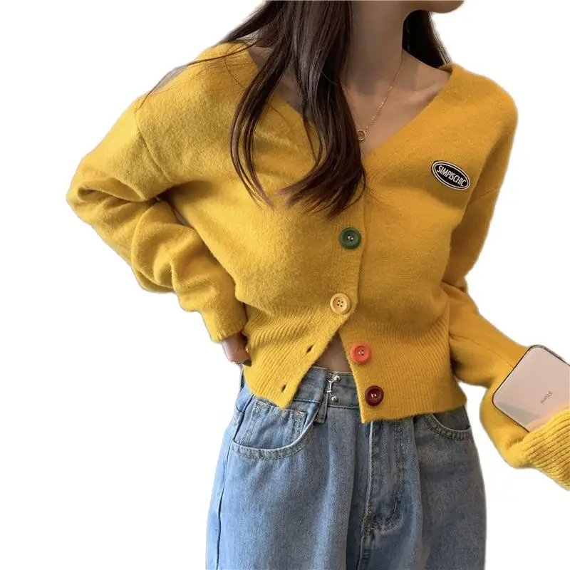 

С v-образным вырезом, кардиган, пальто, свитер Осенняя женская обувь 2021 Новое модное однобортное пальто свободного кроя с коротким топ носит...