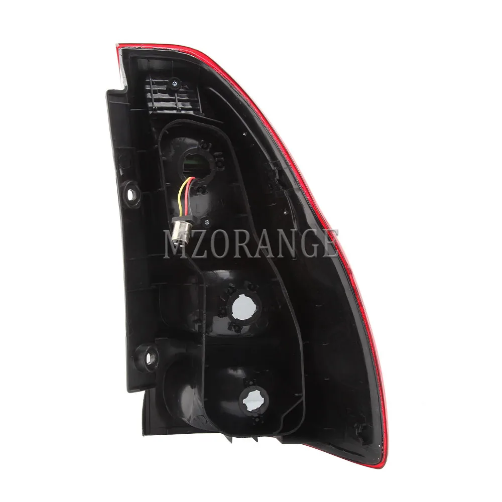 

High Quality Rear Tail Brake Light For Toyota Land Cruiser LC120 2003 2004 2005 2006 2007 2008 2009 LED Taillight Car Styling