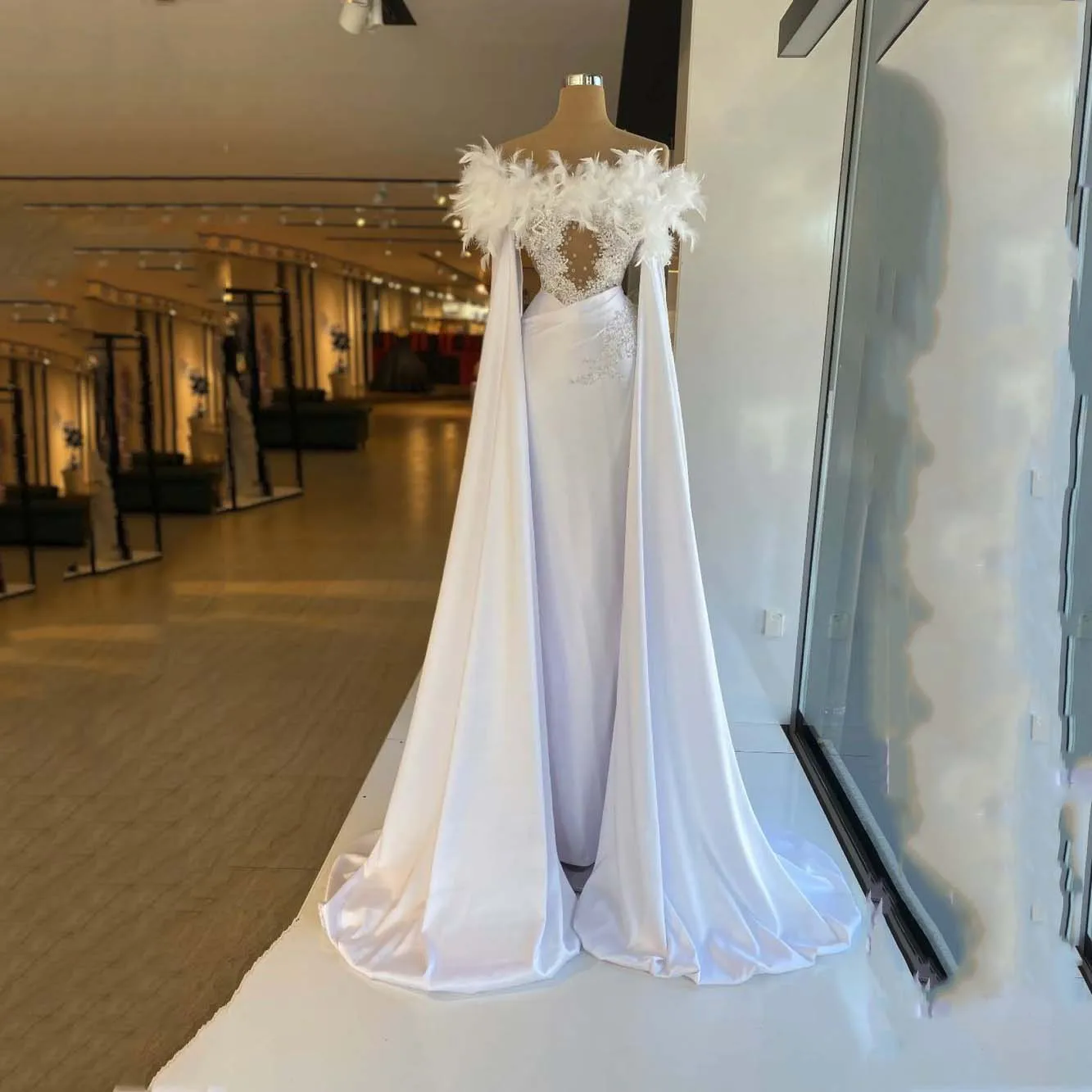 Женское вечернее платье с юбкой-годе, роскошное длинное платье с открытыми плечами, аппликацией из бисера и перьями для выпускного вечера, и...