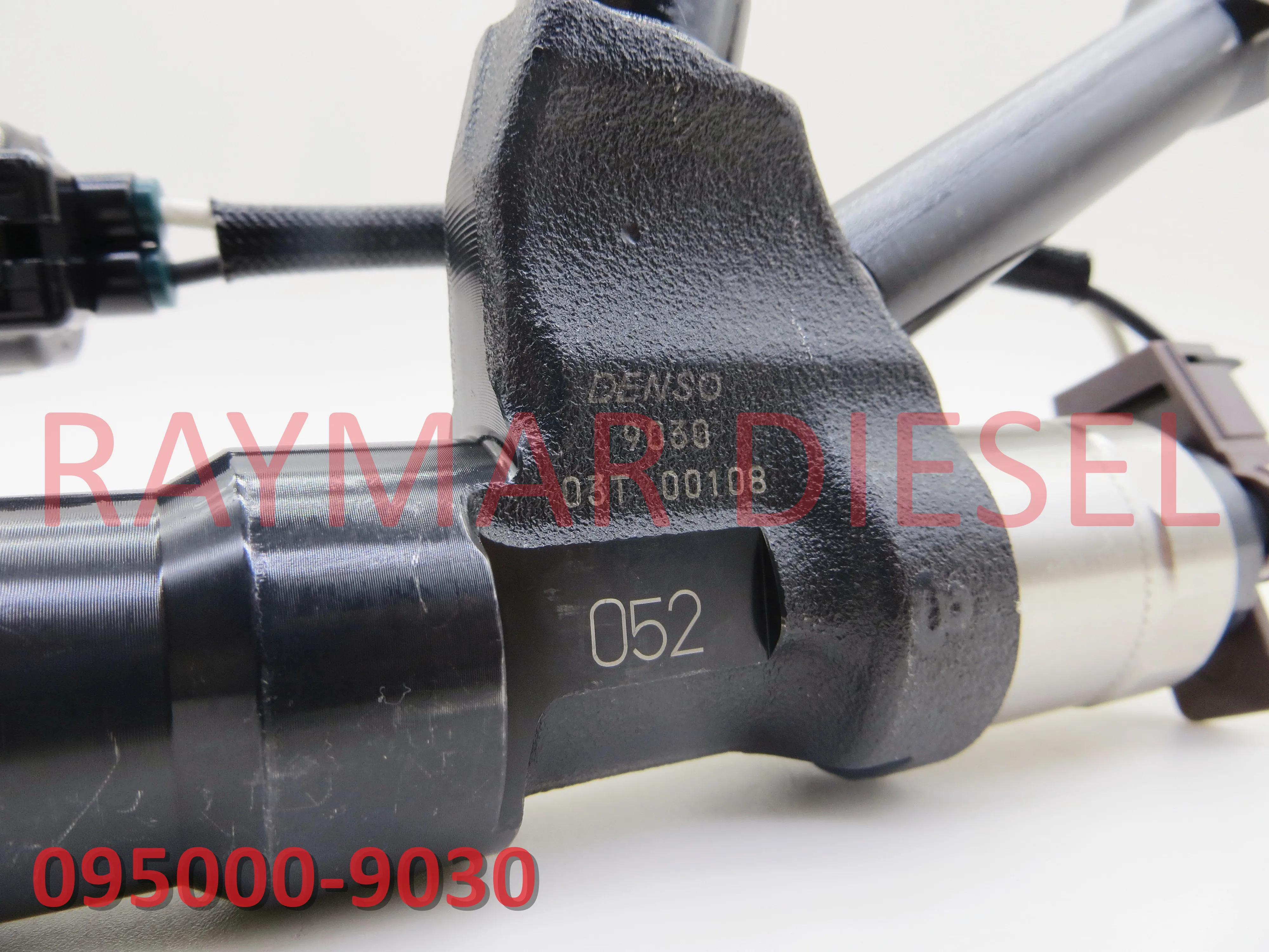 

Genuine New Diesel Common Rail Fuel Injector 095000-9030, 23670-E0520