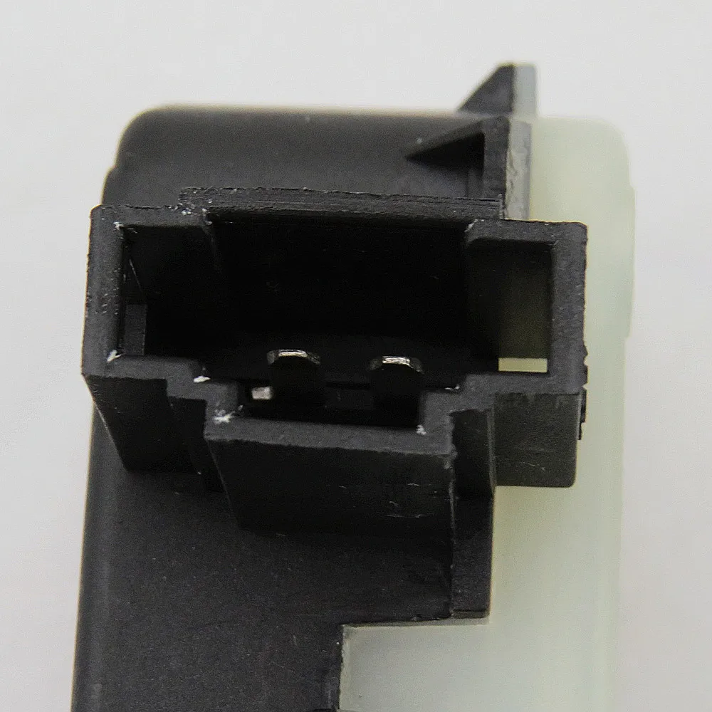 SCJYRXS Кол во 1 высокое качество Bootlid багажник багажника замок Серводвигатель 4B5962115C