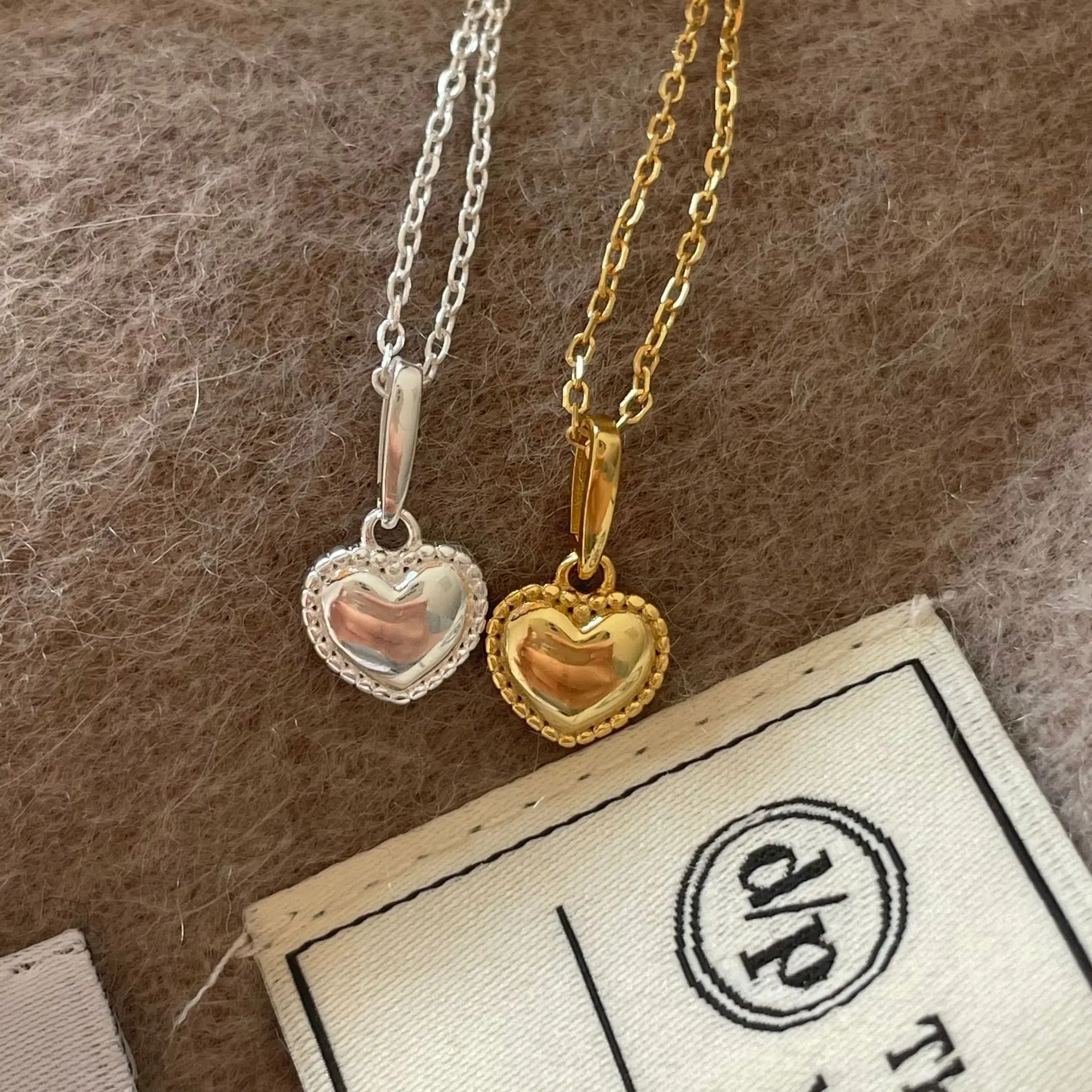 

Ожерелье с подвеской в виде сердца из серебра 925 пробы с бусинами