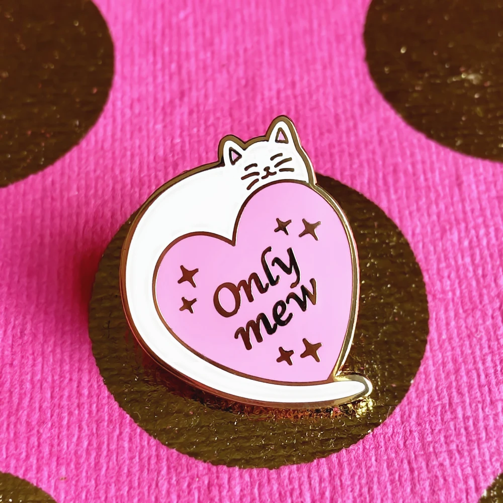 Kawaii Only Mew Cat жесткая эмалированная булавка мультфильм Животные в форме сердца